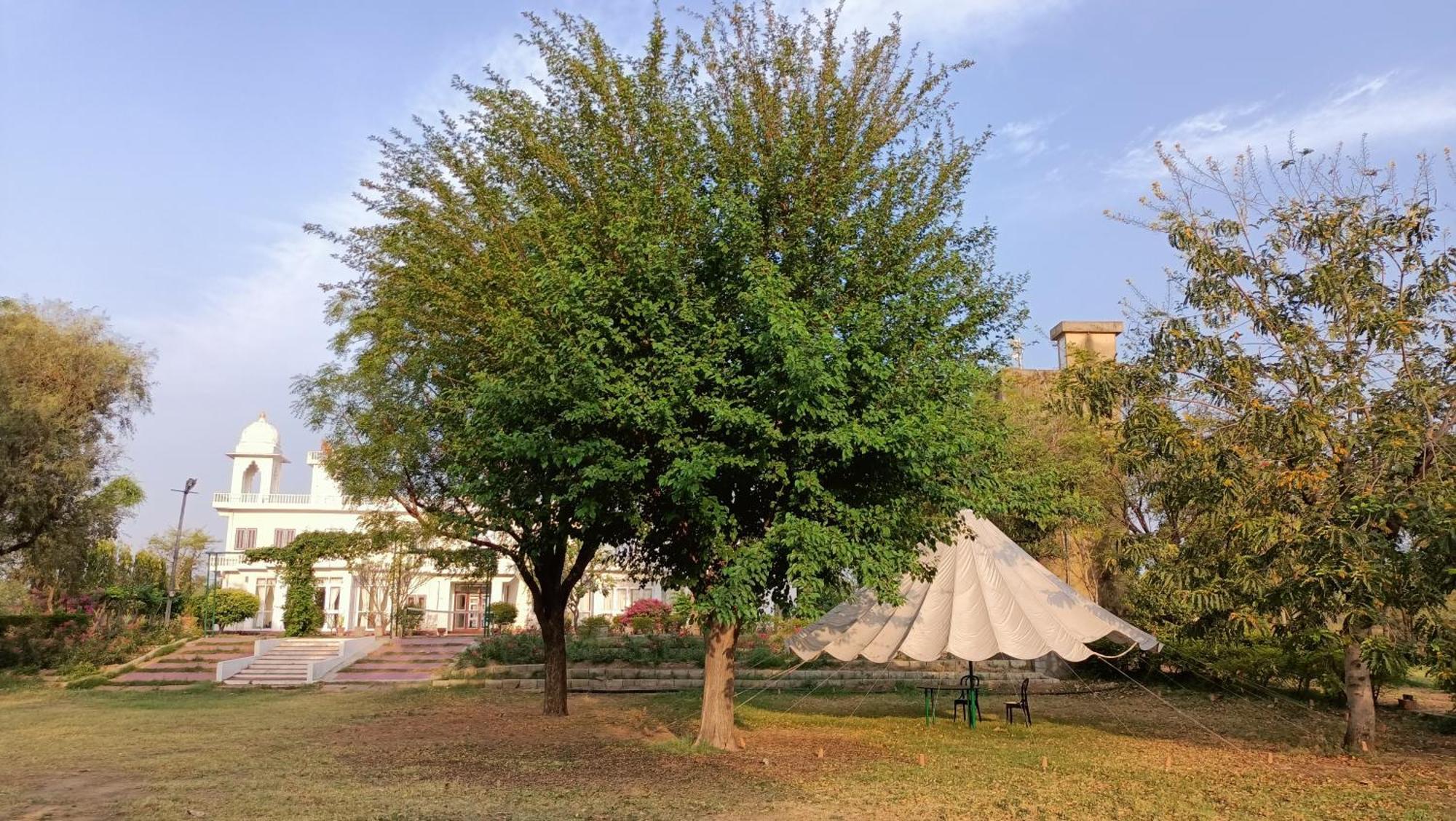Savista Retreat Hotell Jaipur Eksteriør bilde